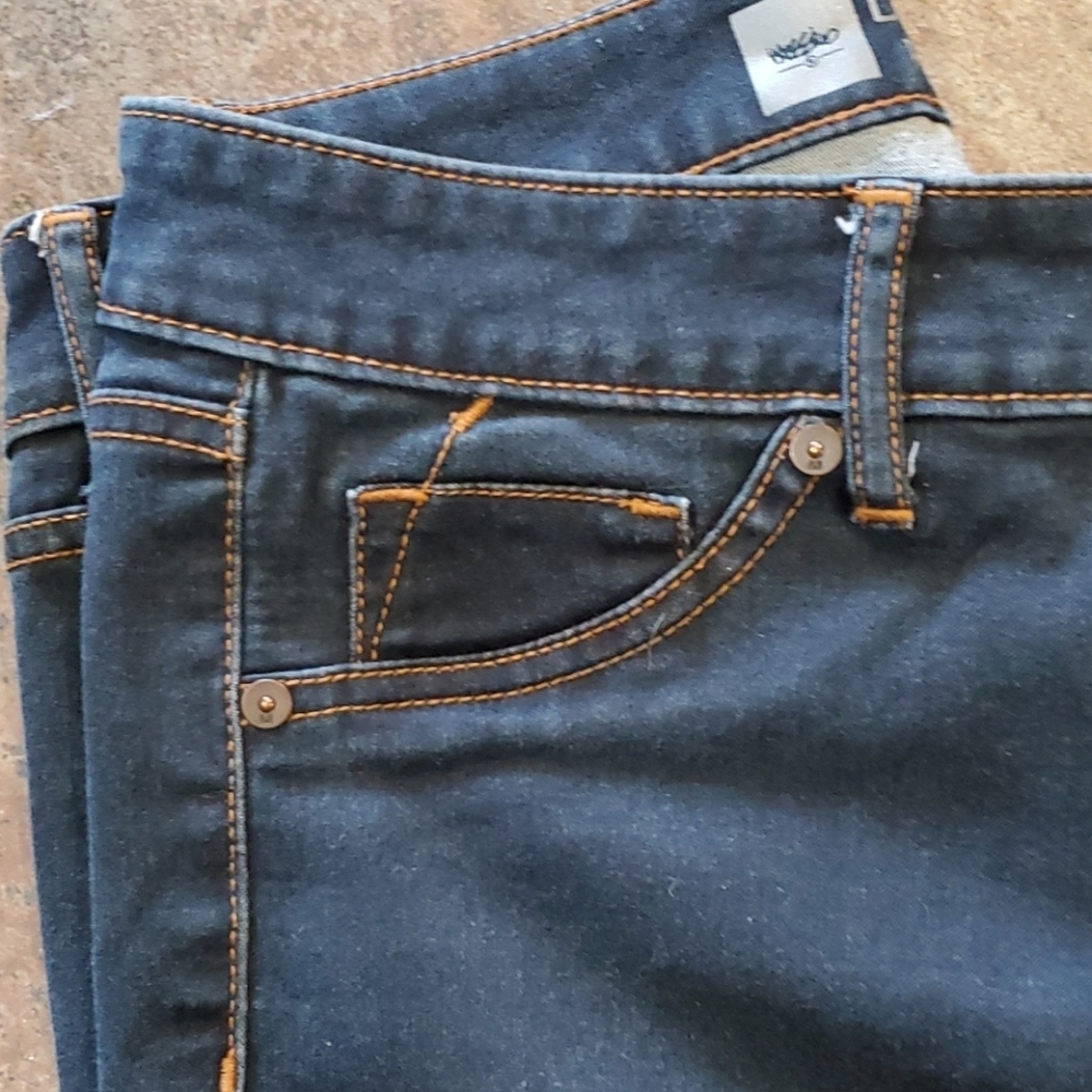 💞Mossimo* Jeans - Picture 4 of 4